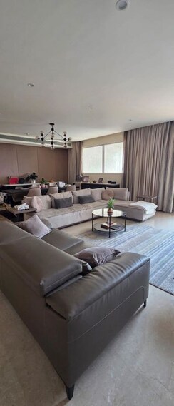 4 BHK + Pooja Room,Servant Room,Store Room Apartment For Rent in Verde Residences