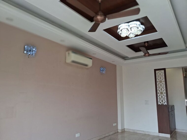 Dinning Area, chittaranjan park 3 Bedroom 160 Sq.Yd. Builder Floor In Chittaranjan Park Delhi 10359235