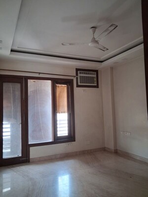 Bedroom in 3 BHK Builder Floor at Chittaranjan Park – for Rent