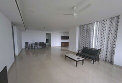 4 BHK + Pooja Room,Servant Room,Store Room Apartment For Rent in Verde Residences
