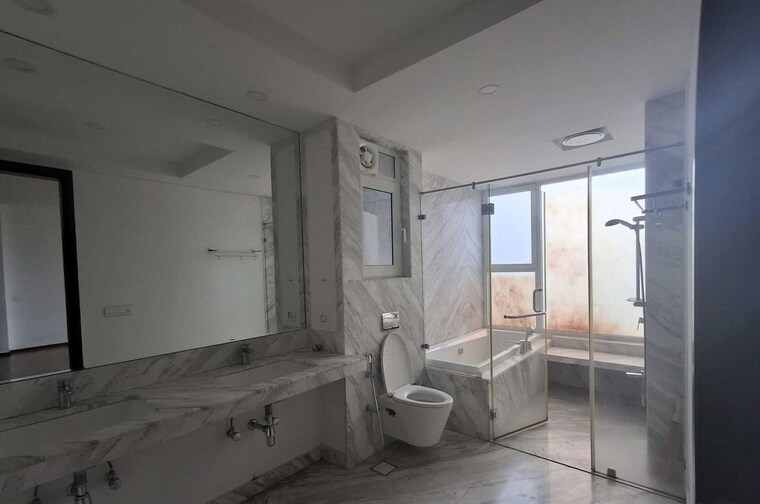 Attached Bathroom, verde-residences 4 Bedroom 2927 Sq.Ft. Apartment In Kalyani Nagar Pune 10359239