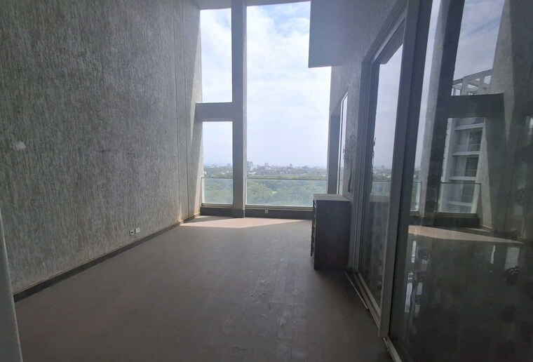 Balcony, verde-residences 4 Bedroom 2927 Sq.Ft. Apartment In Kalyani Nagar Pune 10359239