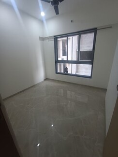 2 BHK Apartment For Rent in Malad West