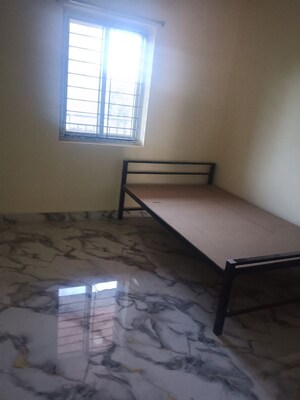 Room in 1 BHK Apartment at Lakdi Ka Pul – for Rent