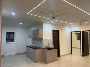 Room in 2 BHK Apartment at Candeur 40, Miyapur – for Rent