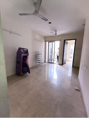 Room in 2 BHK Builder Floor at Signature Global Park 4 and 5, Sohna Sector 36 – for Rent