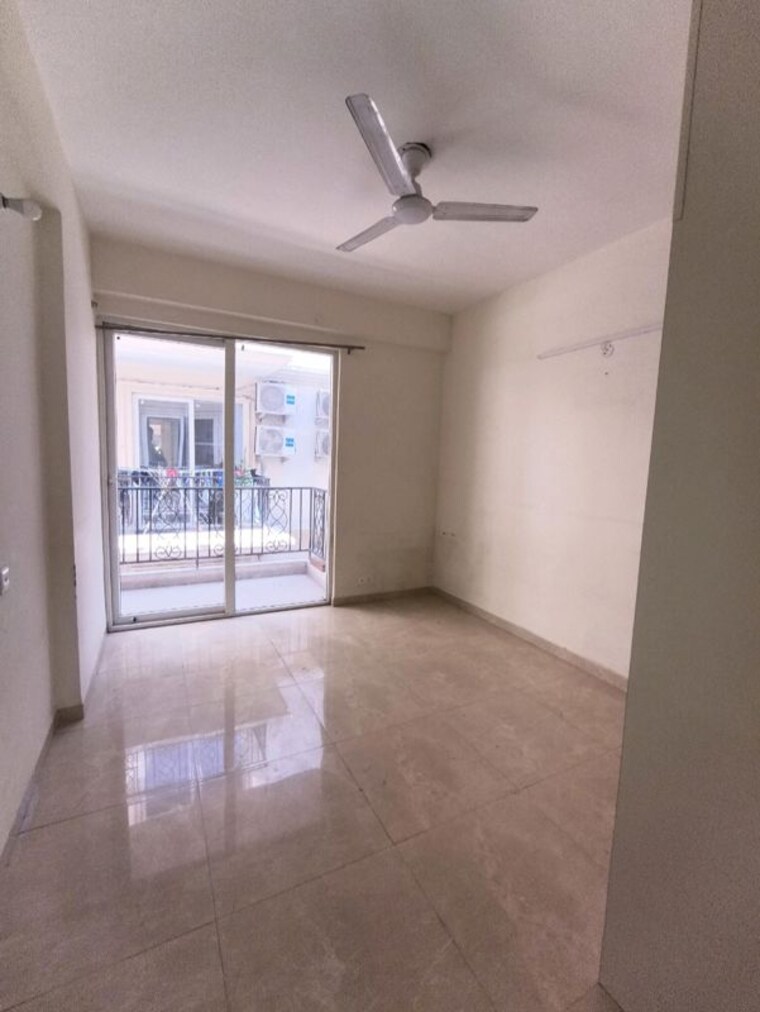 Room, signature-global-park-4-and-5 2 Bedroom 1020 Sq.Ft. Builder Floor In Sohna Sector 36 Gurgaon 10359276
