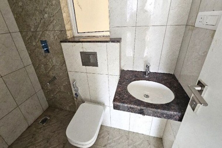Bathroom, godrej-boulevard 2 Bedroom 970 Sq.Ft. Apartment In Manjari Pune 10359277