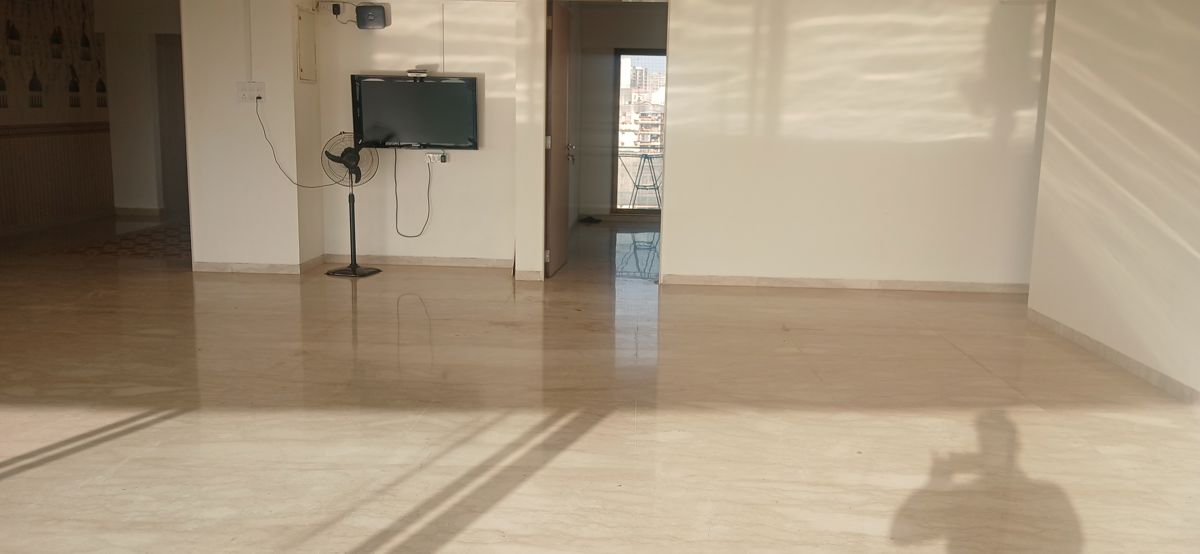 3.5 BHK + Pooja Room,Servant Room 1750 Sq.Ft. Apartment in Lake Home