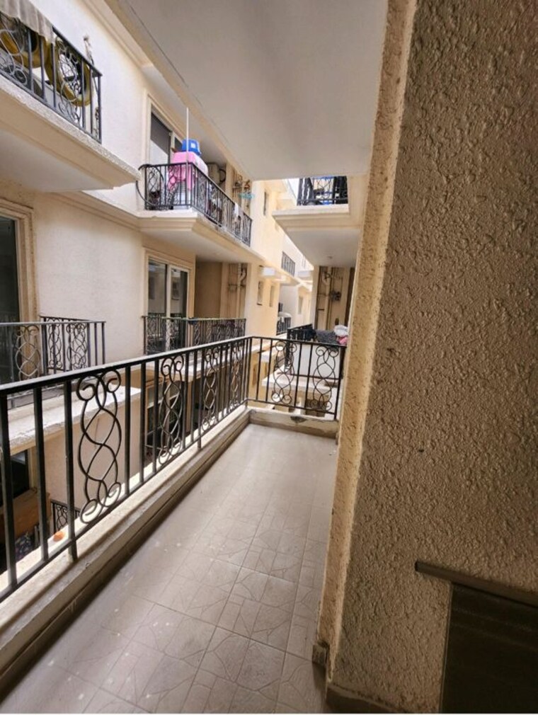 Balcony, signature-global-park-4-and-5 3.5 Bedroom 1120 Sq.Ft. Builder Floor In Sohna Sector 36 Gurgaon 10359282
