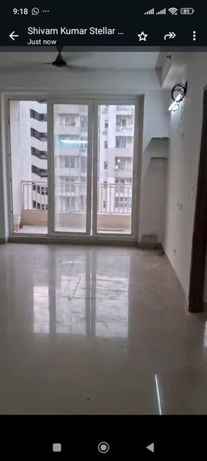 Room in 3.5 BHK Apartment at Migsun Ultimo, Omicron Iii Greater Noida – for Rent