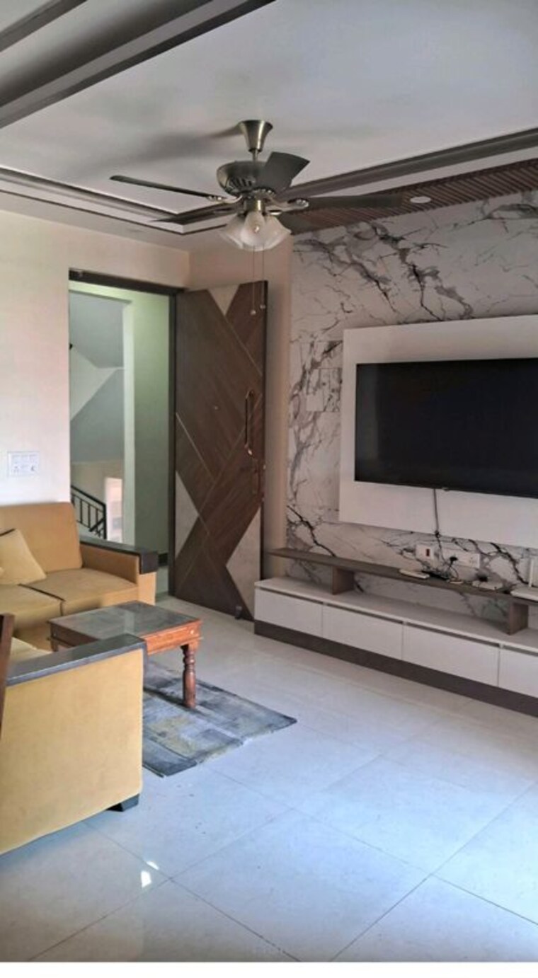 Balcony, signature-the-serenas  600 Sq.Ft. Apartment In Sohna Sector 36 Gurgaon 10359315