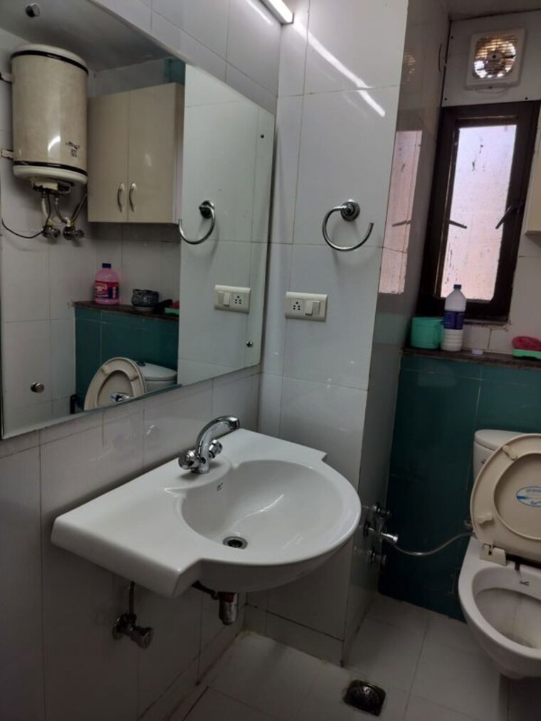 Bathroom, sector 114 3 Bedroom 1641 Sq.Ft. Apartment In Sector 114 Mohali 10359311