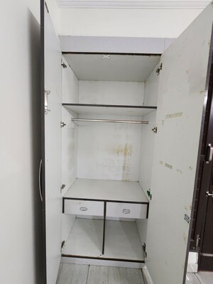 Cupboard in 3 BHK Builder Floor at Mohit Nagar – for Rent
