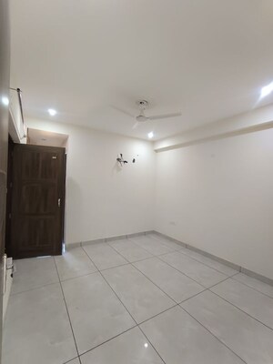 Bathroom in 3 BHK Builder Floor at Sector 57 – for Rent