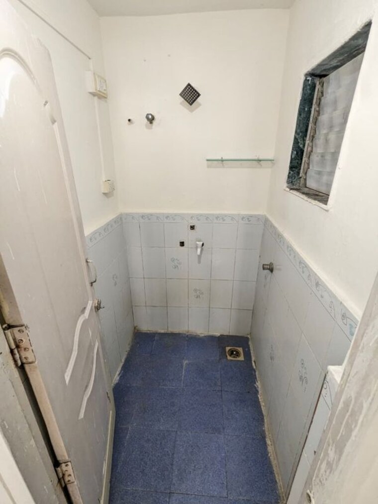 Bathroom, saptarishi-towers 1 Bedroom 305 Sq.Ft. Apartment In Kandivali West Mumbai 10359491