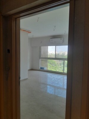 Room in 1 BHK Apartment at Concrete Sai Swayam, Chembur – for Rent