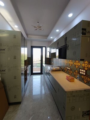 Kitchen in 4 BHK Builder Floor at Sector 57 – for Rent