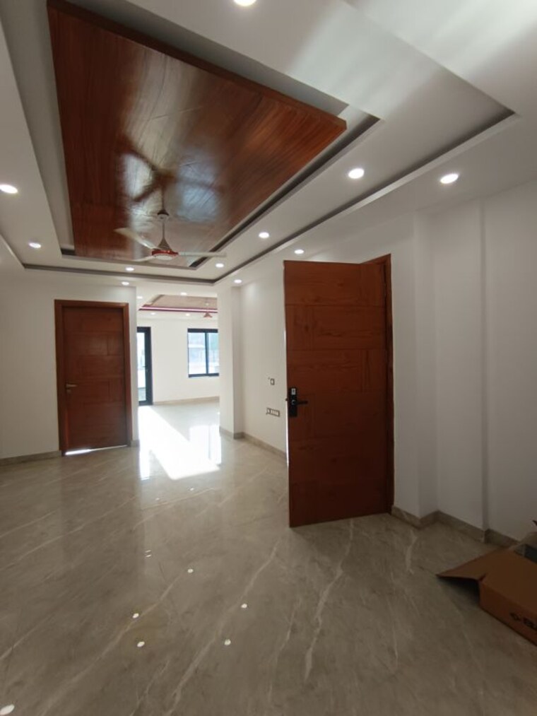Room, sector 57 4 Bedroom 350 Sq.Yd. Builder Floor In Sector 57 Gurgaon 10359513