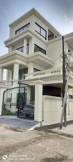 6+ BHK + Servant Room 7500 Sq.Ft. Villa in Butler Colony