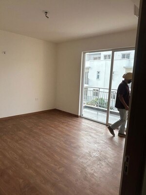 Room in 4 BHK Villa at Godrej Golf Link Villas, Sector 27 Yamuna Expressway – for Rent