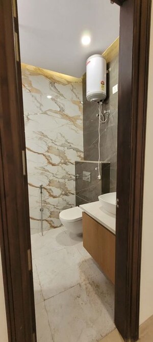 Bathroom in 3 BHK Builder Floor at Amolik Aster Woods, Sector 98 – for Sale