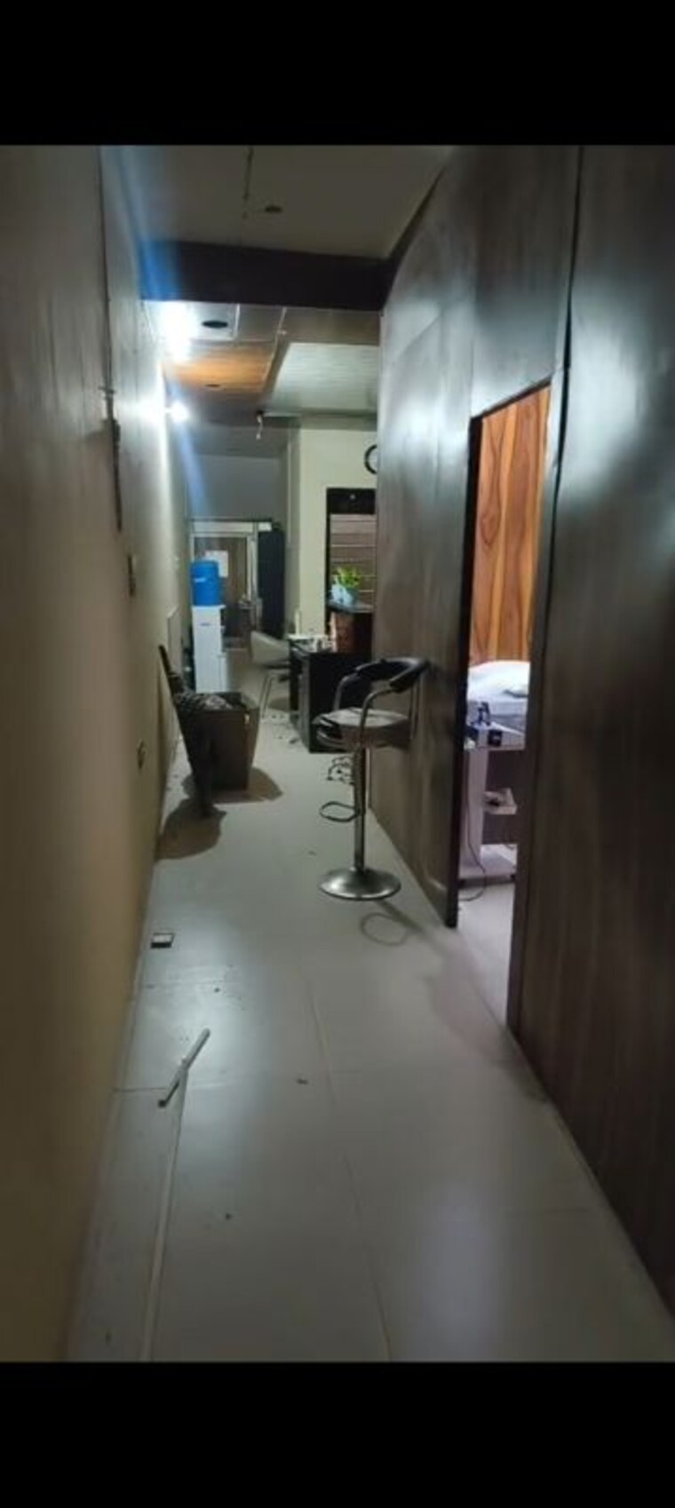 Team Area, jeevan nagar Commercial Warehouse 1500 Sq.Ft. In Jeevan Nagar Faridabad 10359569