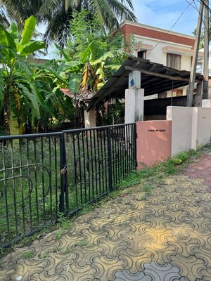  Land For Sale in Vazhuthacaud