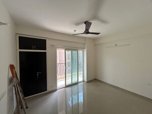 Room in 2 BHK Apartment at VVIP Addresses, Raj Nagar Extension – for Rent