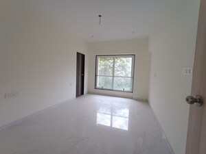Room in 2 BHK Apartment at Swastik Solitaire, Chembur – for Rent