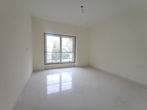 Room in 2 BHK Apartment at Swastik Solitaire, Chembur – for Rent