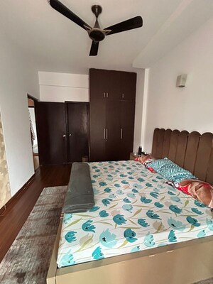 Bedroom in 2.5 BHK Apartment at Mahagun Moderne, Sector 78 – for Rent
