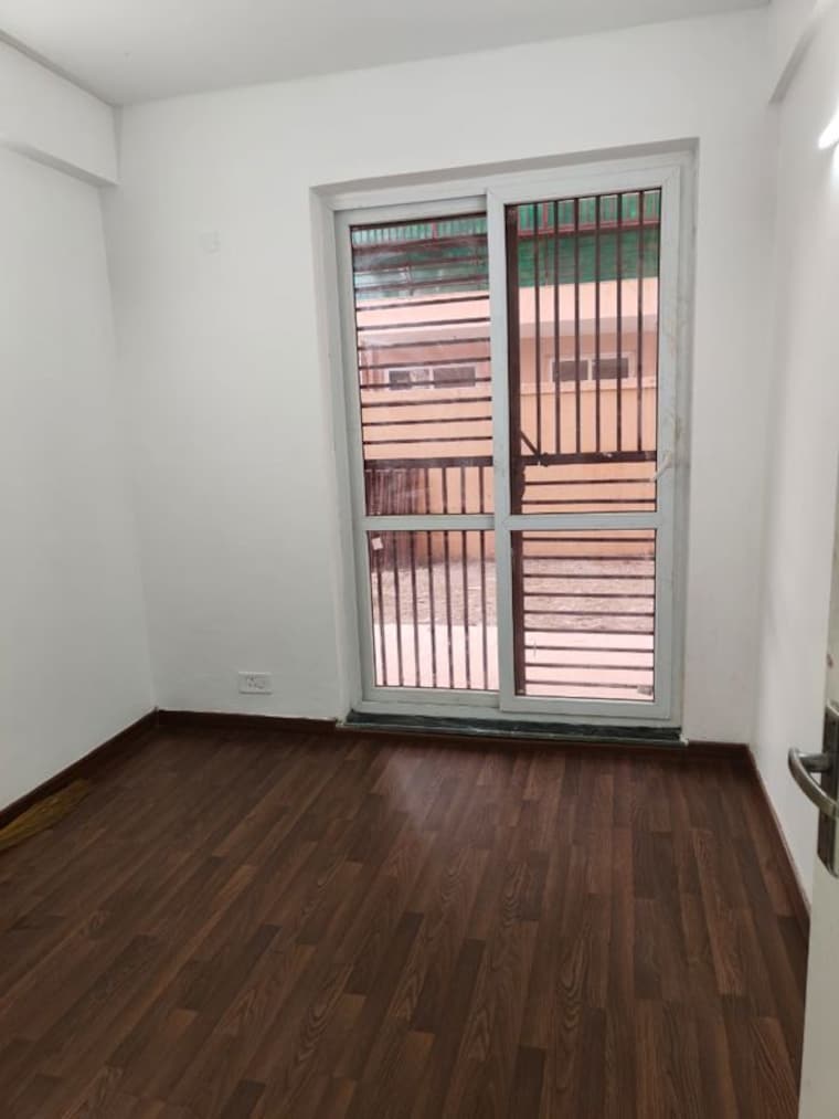 Room, bptp-park-floors-i 4 Bedroom 250 Sq.Yd. Builder Floor In Sector 77 Faridabad 10359636