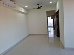 2 BHK Apartment For Rent in Lalani Velentine Apartment 1 Wing D