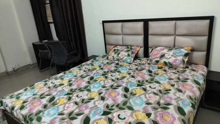 Bedroom, aditya-celebrity-homes 2 Bedroom 1110 Sq.Ft. Apartment In Sector 76 Noida 10359668