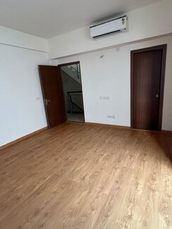 4 BHK + Servant Room,Study Room Villa For Sale in Godrej Golf Link Villas