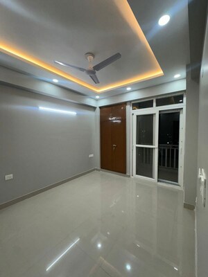 Room in 3.5 BHK Apartment at Aims Golf Avenue I, Sector 75 – for Rent