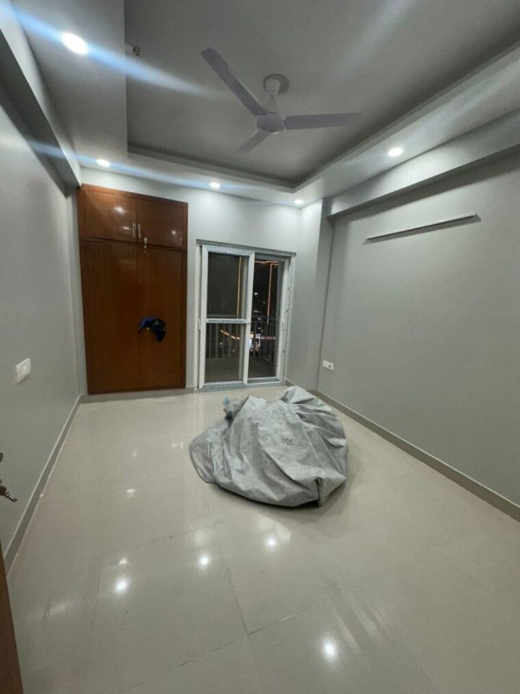 Living Room, aims-golf-avenue-i 3.5 Bedroom 1825 Sq.Ft. Apartment In Sector 75 Noida 10359665