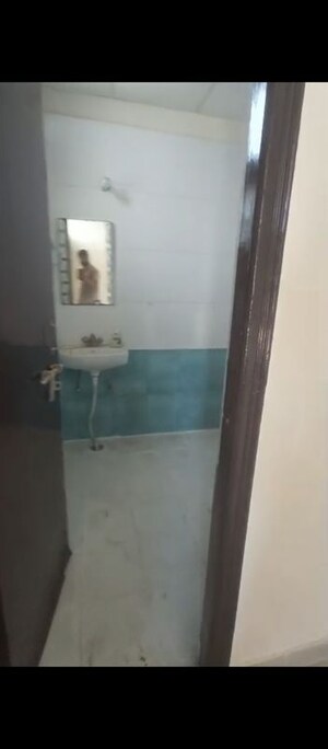 Bathroom in 3 BHK Apartment at SRS Residency, Sector 88 – for Rent