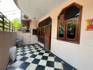 Parking in 2 BHK Independent House at Sector 47 – for Rent