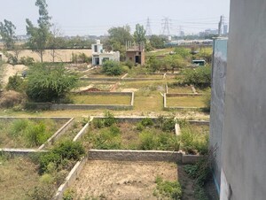  Plot For Sale in Sector 18 Yamuna Expressway