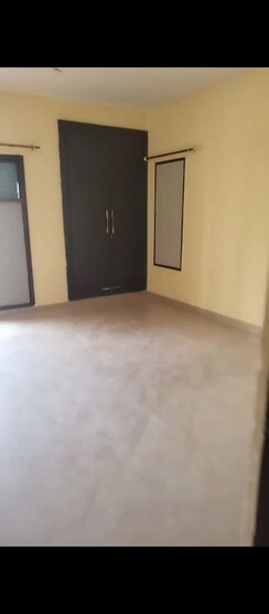 3 BHK + Servant Room Apartment For Rent in RPS Savana