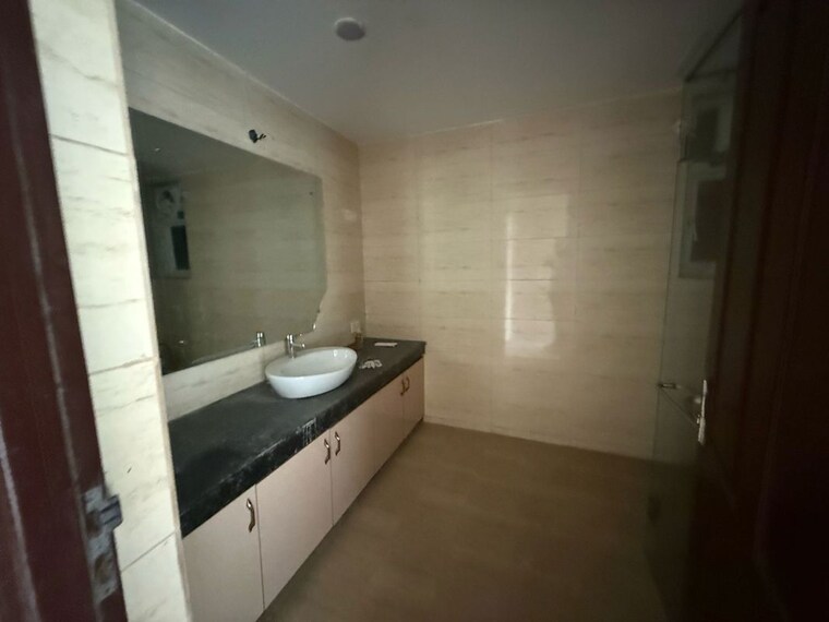 Bathroom, 3c-lotus-300 3.5 Bedroom 3942 Sq.Ft. Apartment In Sector 107 Noida 10359764