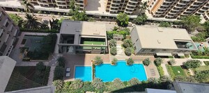 Team Area in 2 BHK Apartment at Kalpataru Radiance, Goregaon West – for Rent