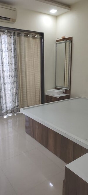 Room in 3 BHK Apartment at DB Parkwoods, Kasarvadavali – for Rent