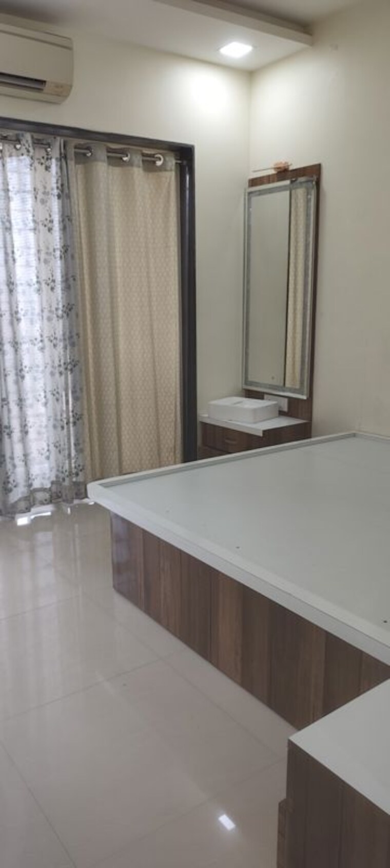 Room, db-parkwoods 3 Bedroom 1050 Sq.Ft. Apartment In Kasarvadavali Thane 10359788