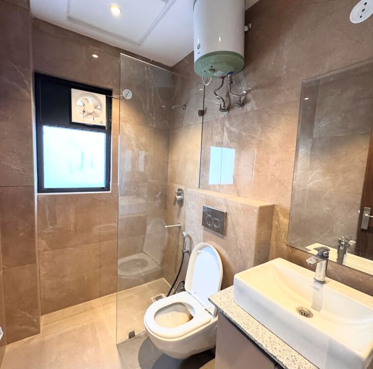 Bathroom, borivali west 4 Bedroom 2500 Sq.Ft. Apartment In Borivali West Mumbai 10359807