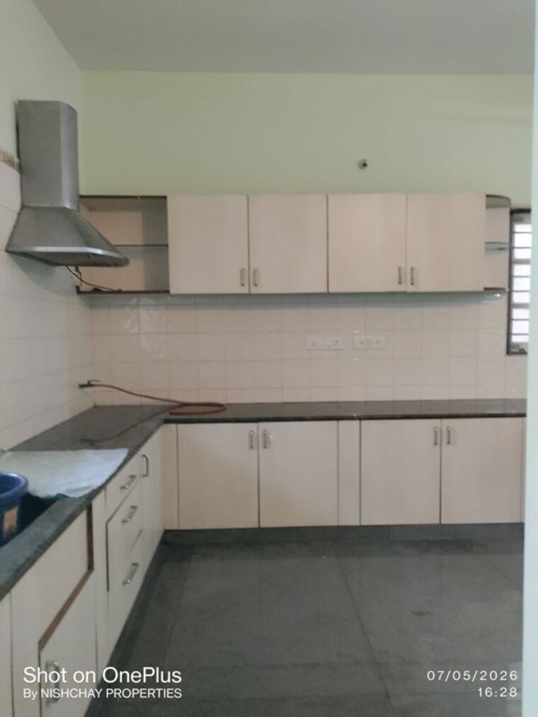 Kitchen, hrbr layout 3 Bedroom 1500 Sq.Ft. Independent House In Hrbr Layout Bangalore 10359814