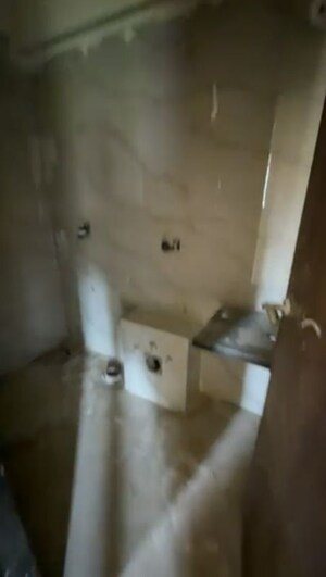 Bathroom in 1 BHK Apartment at Majestic Kedarnath Apartments, Chembur – for Sale