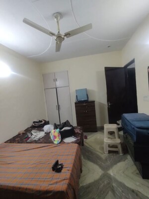 Team Area in 3 BHK Builder Floor at Ashoka Enclave – for Rent